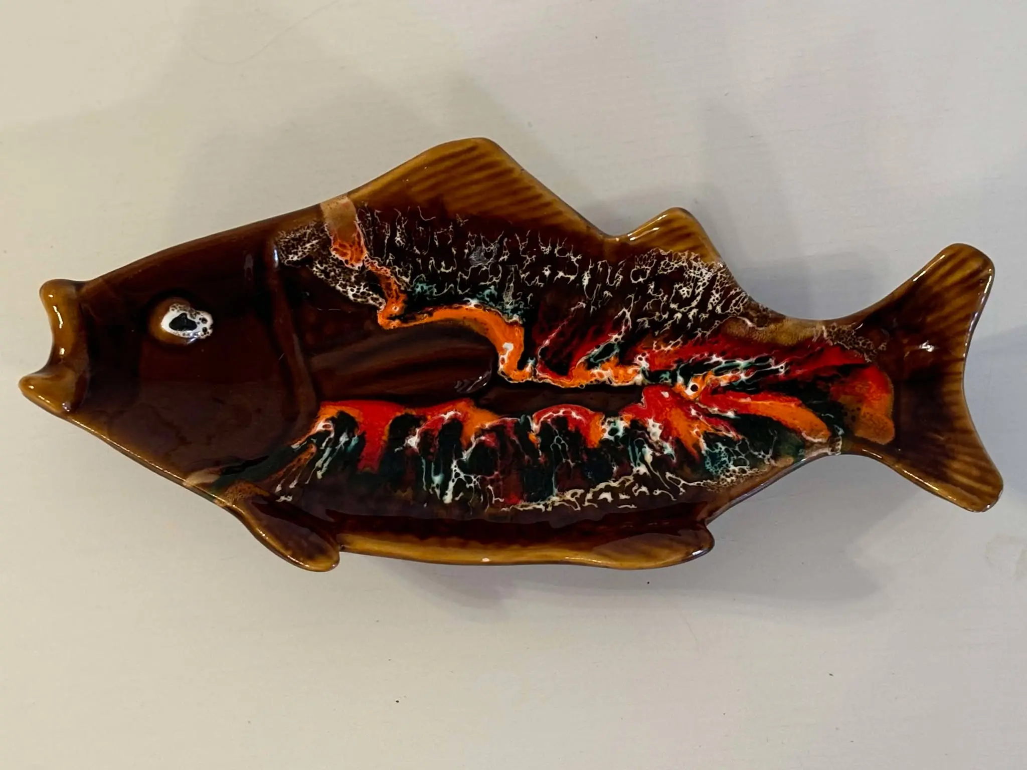 Majolika fiskefad fra Vallauris France ca 1950-60’erne