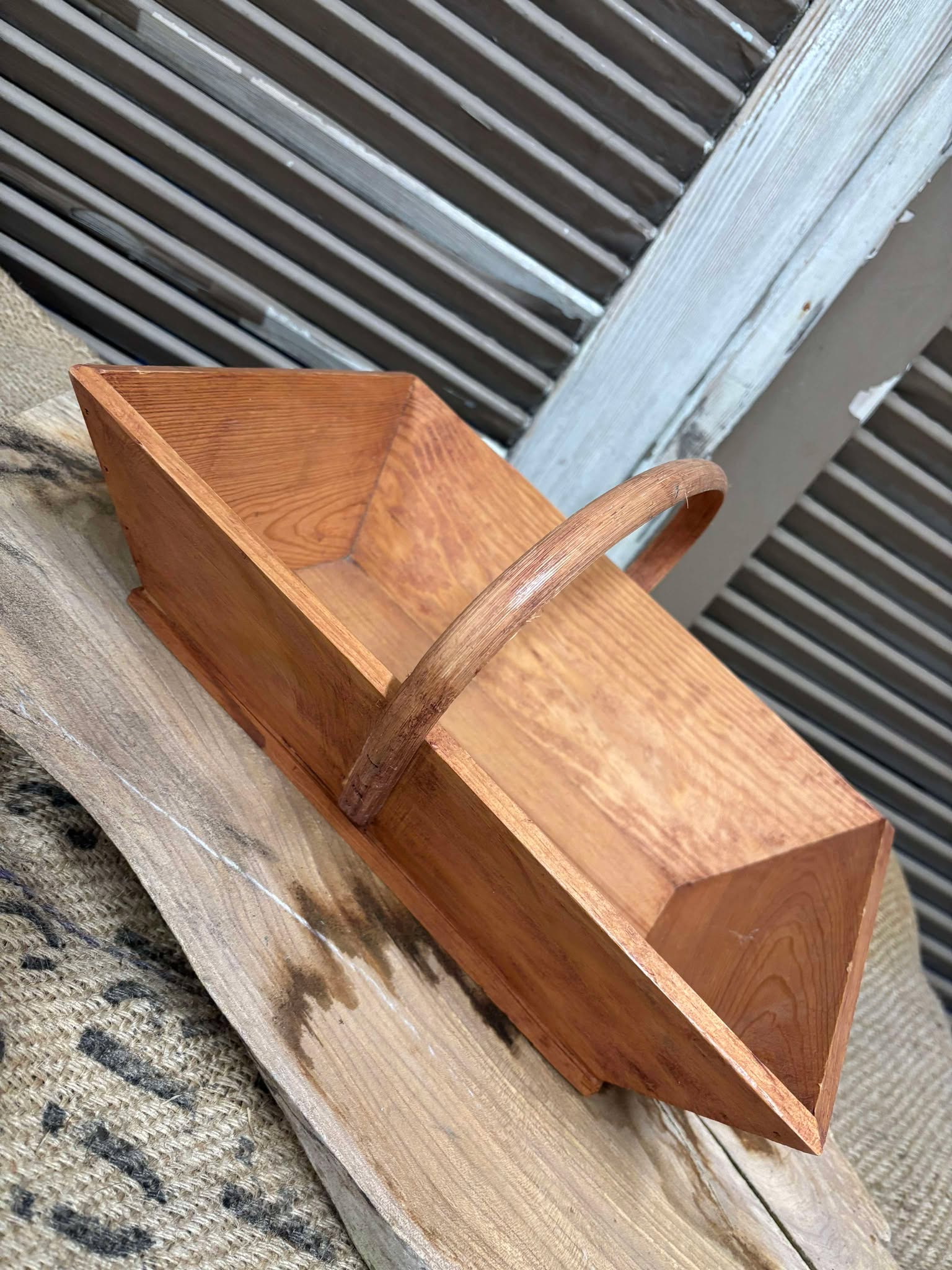 Fransk trækurv med håndtag TRÆK4