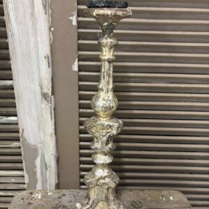 Alterstage i træ ALST12