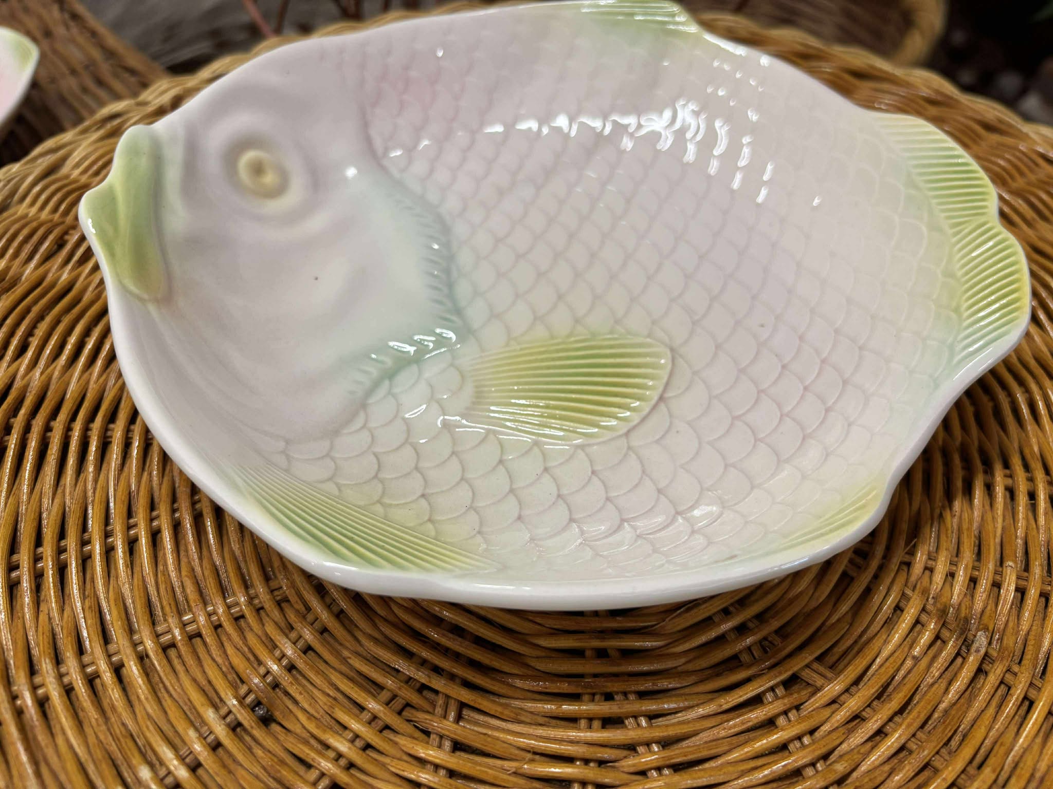 Fisketallerken Sallins Les Bains France hvid/rosa DYB